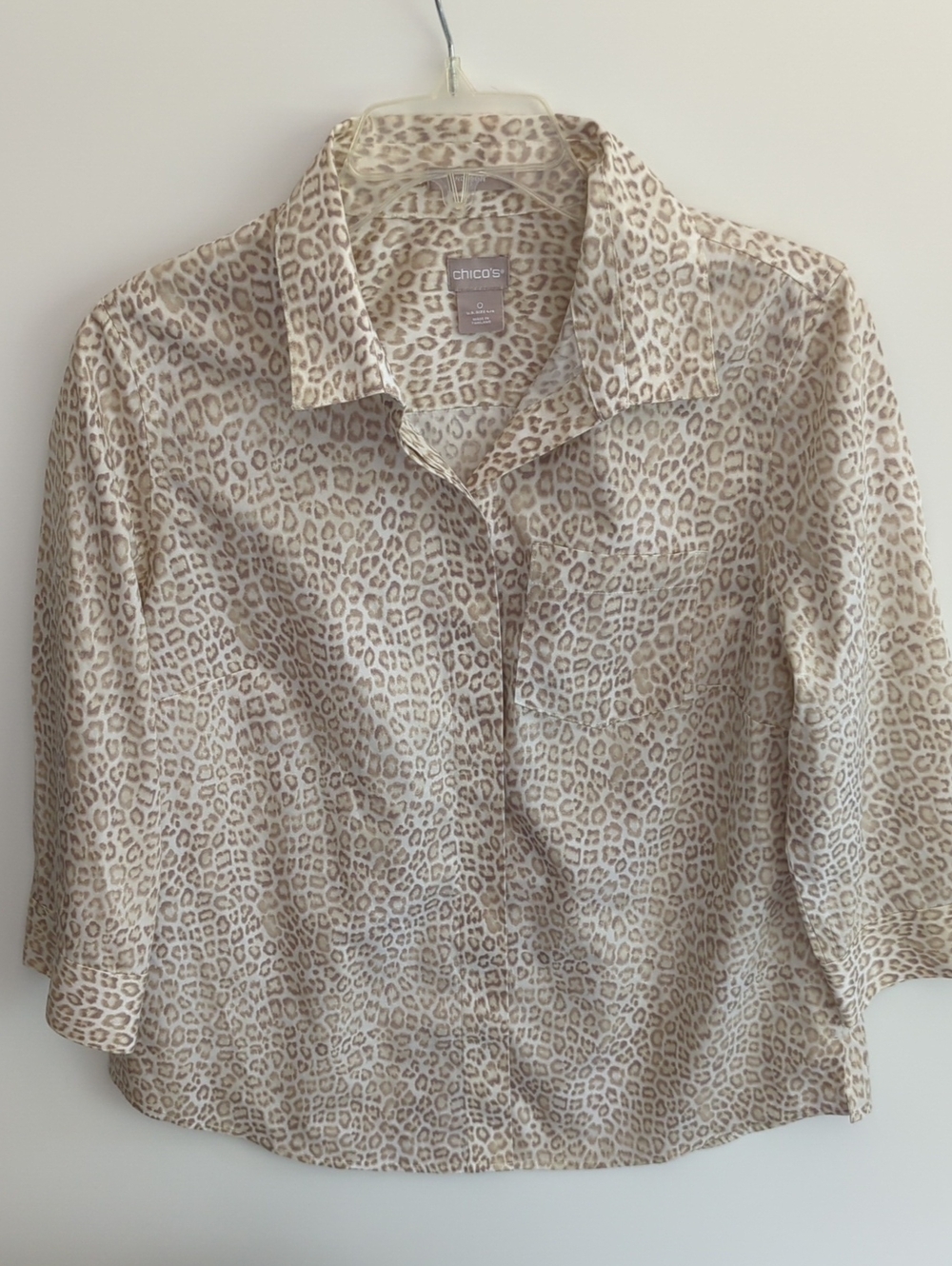 Chico's Women's No Iron Leopard Shirt Size 0